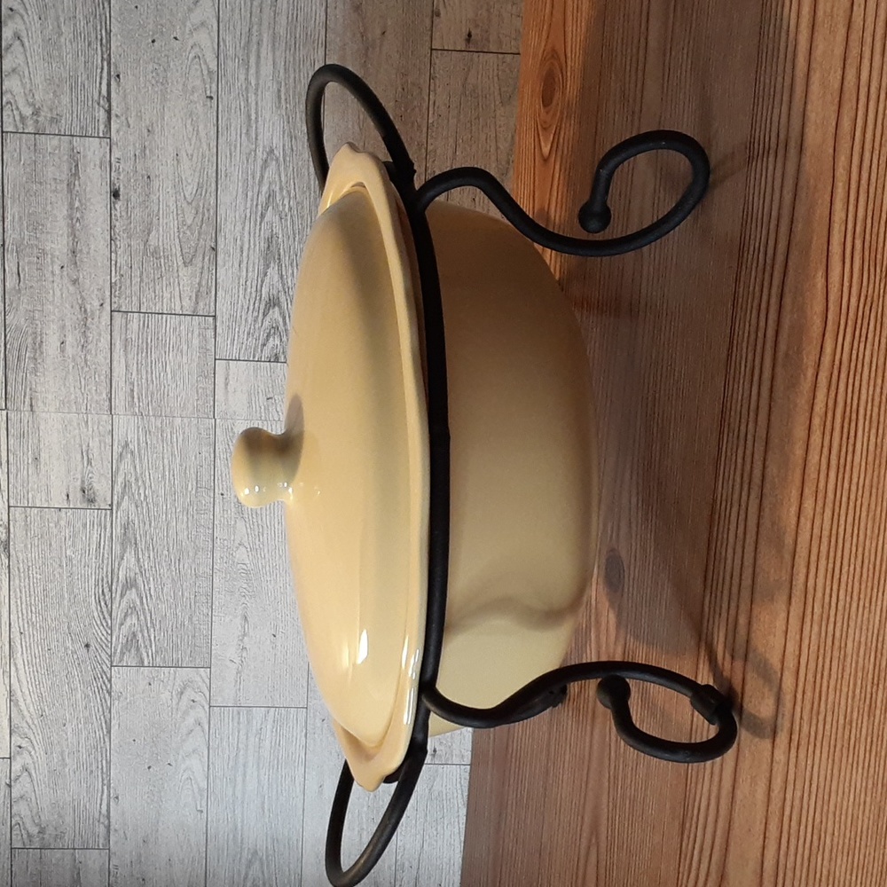 Southern Living at Home Gail Pittman Hospitality Collection Oval casserole
